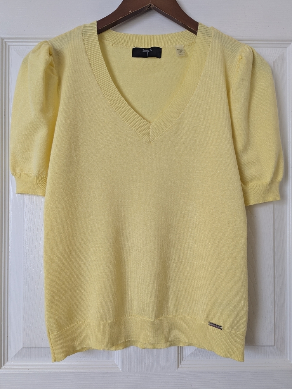 T Tahari Lightweight Knit Short Puff Sleeve V-neck Sweater Butter Yellow XS